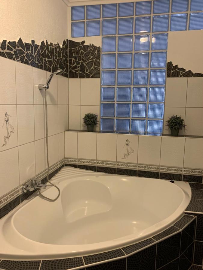 Thermal Next II Weninger Apartman Кишкунхалаш Экстерьер фото