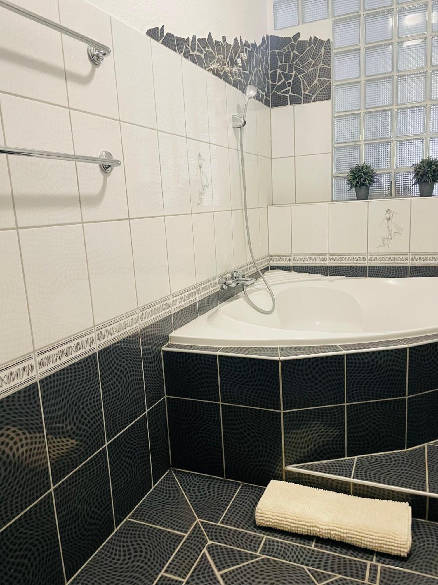 Thermal Next II Weninger Apartman Кишкунхалаш Экстерьер фото